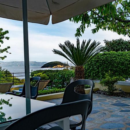 Sea Path Apartment PalaiónTsiflíkion Extérieur photo