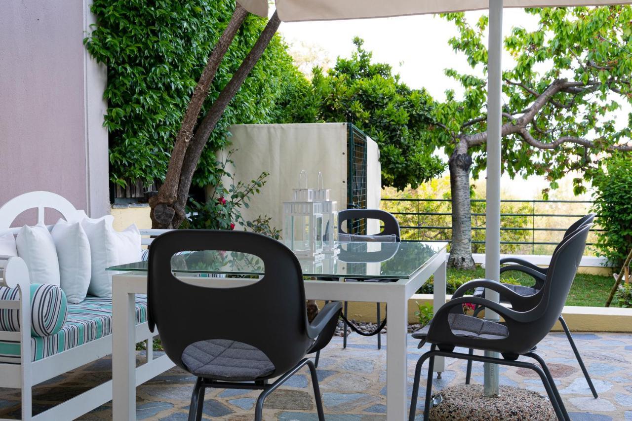 Sea Path Apartment PalaiónTsiflíkion Extérieur photo
