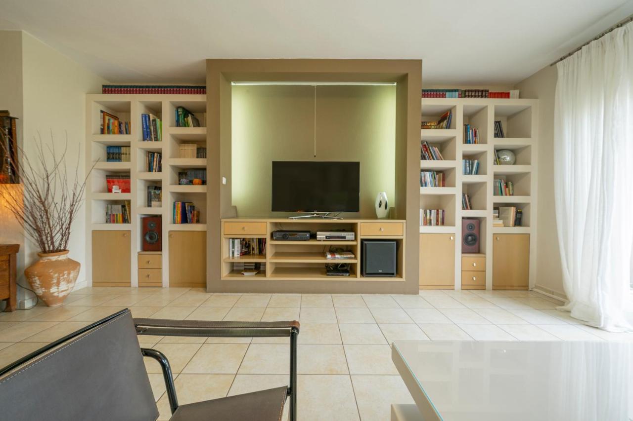 Sea Path Apartment PalaiónTsiflíkion Extérieur photo